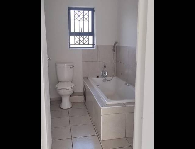 2 BEDROOM APARTMENT FOR SALE IN NEWLANDS EAST